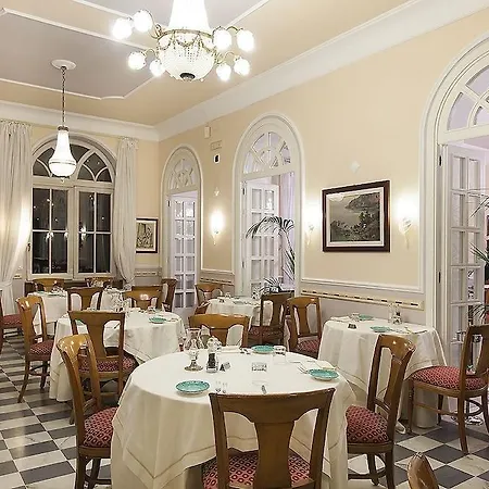 Maria Hotel 4*