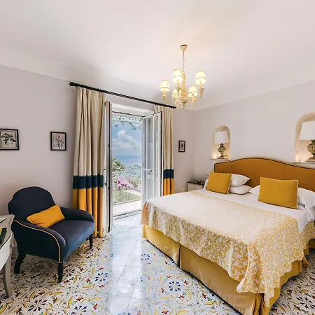 Отель Maria Равелло