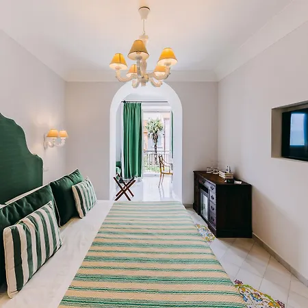 Maria Hotel