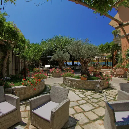 Hotel Maria 4*