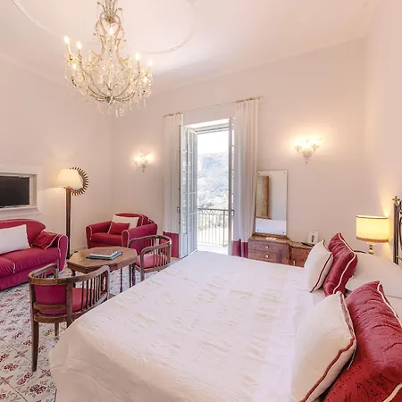 Hotell Maria 4*
