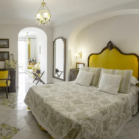 Hotell Maria 4*